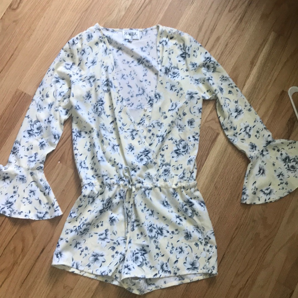 Floral long sleeve romper